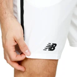 New Balance Tournament 9in Pantaloncini Uomini - Bianco 13 New Balance Tournament 9in Pantaloncini Uomini - Bianco -Vendite Racchette da tennis 00769000 0 6
