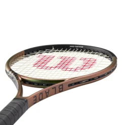 Wilson Blade 104 V8 Testschläger Racchette Test 16 Wilson Blade 104 V8 Testschläger Racchette Test -Vendite Racchette da tennis 03695800 11
