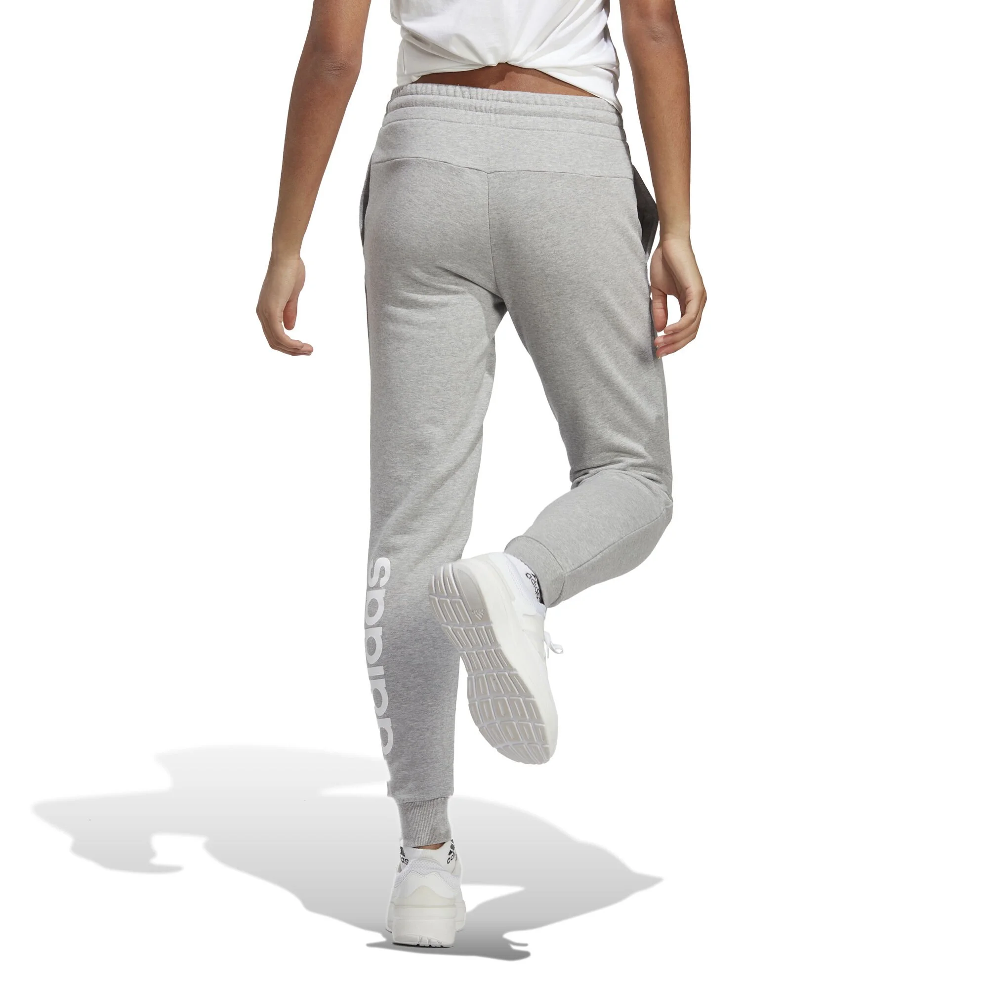 ADIDAS Essentials Linear French Terry Cuffed Pantalone Da Allenamento Donna - Grigio Chiaro, Bianco 2 ADIDAS Essentials Linear French Terry Cuffed Pantalone Da Allenamento Donna - Grigio Chiaro, Bianco - immagine 2