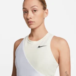 Nike Court Dri-Fit Slam NT PS Canottiera Donna - Crema, Bianco 14 Nike Court Dri-Fit Slam NT PS Canottiera Donna - Crema, Bianco -Vendite Racchette da tennis 55830000 17